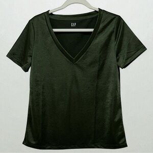 GAP V-Neck Tee | Size S | Deep Green | NWOT ✨